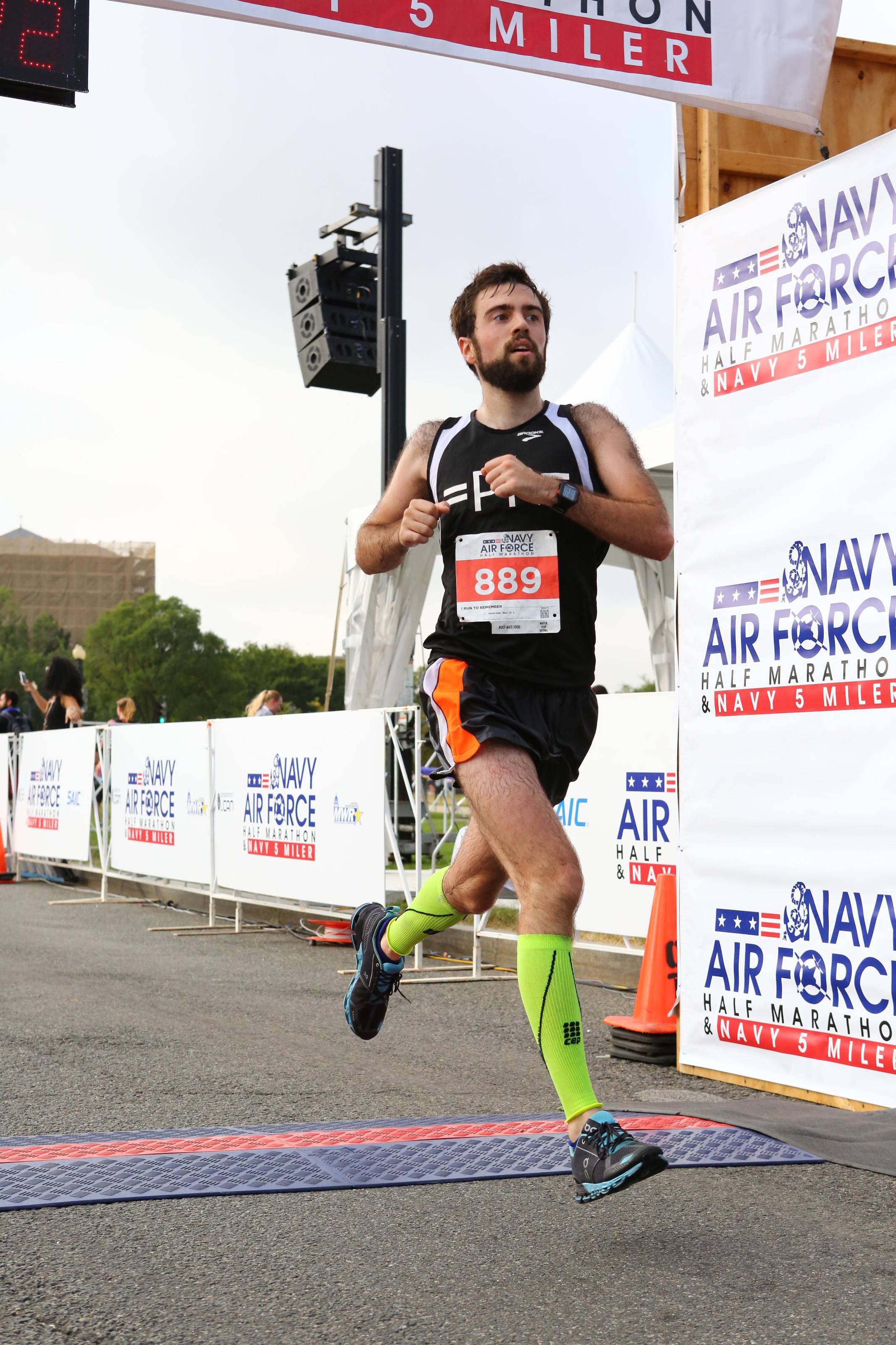 33992926_1765995060113642_4107841158665732096_n